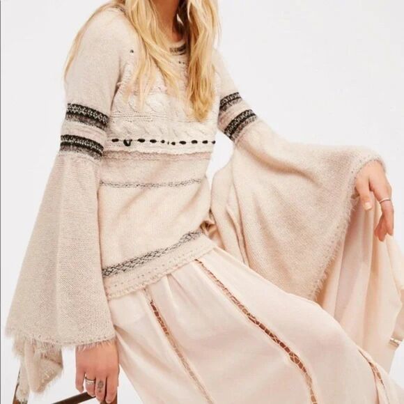 FREE PEOPLE Craft Time Sweater HUGE DRAMATIC Sleeves XS OVERSIZED can fit S M - Picture 2 of 15
